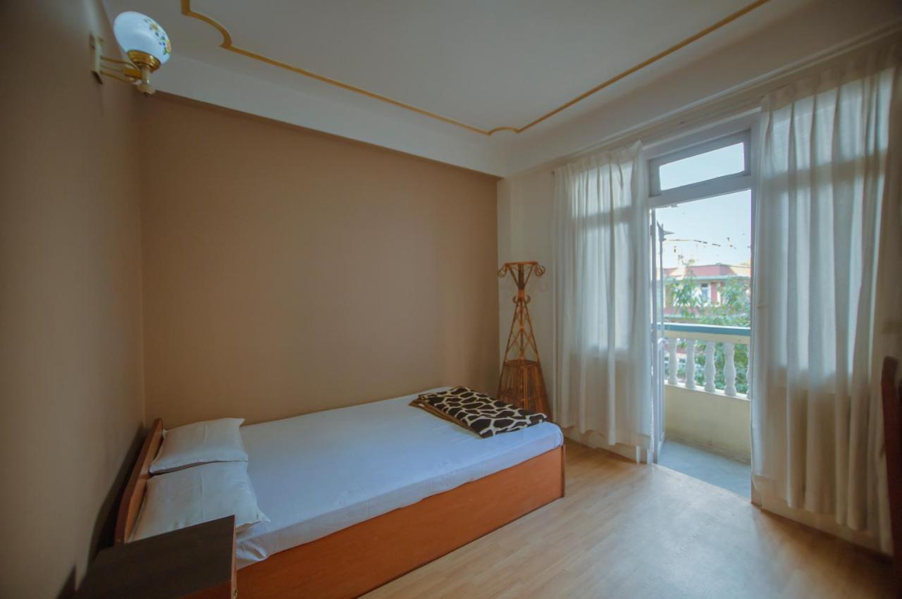 Hotel Triratna Kathmandu Luaran gambar